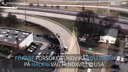 Förare undviker dramatisk kollision på halkig väg