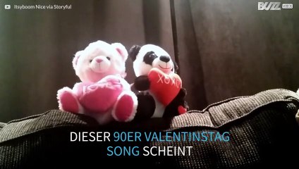 Teddybär macht einen Tanz am Valentinstag