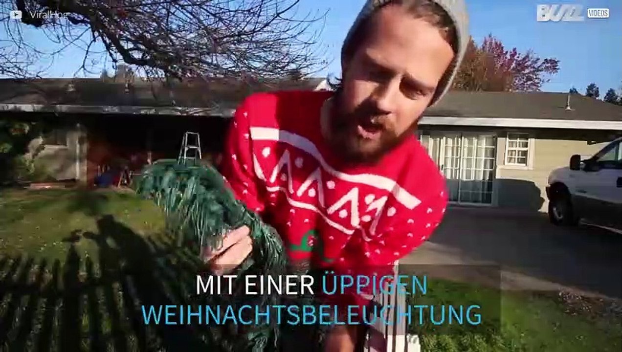 Paar überrascht Eltern mit einer perfekten Weihnachtsbeleuchtung