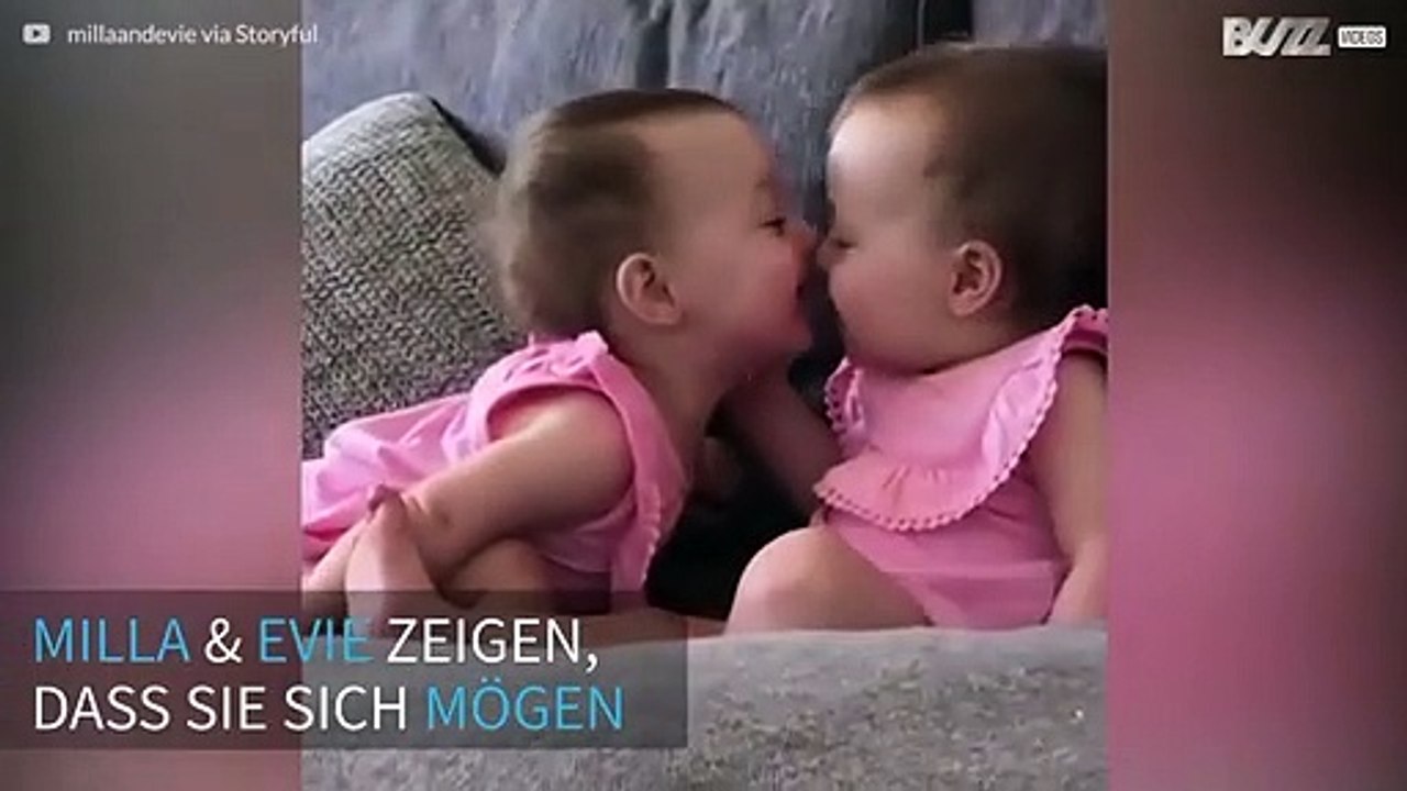 Zwei süße Baby Zwillinge