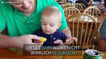 Urkomischer Moment: Baby schmeckt Zitrone zum ersten mal!