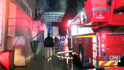 Arnavutköy'de kozmetik fabrikasında yangın