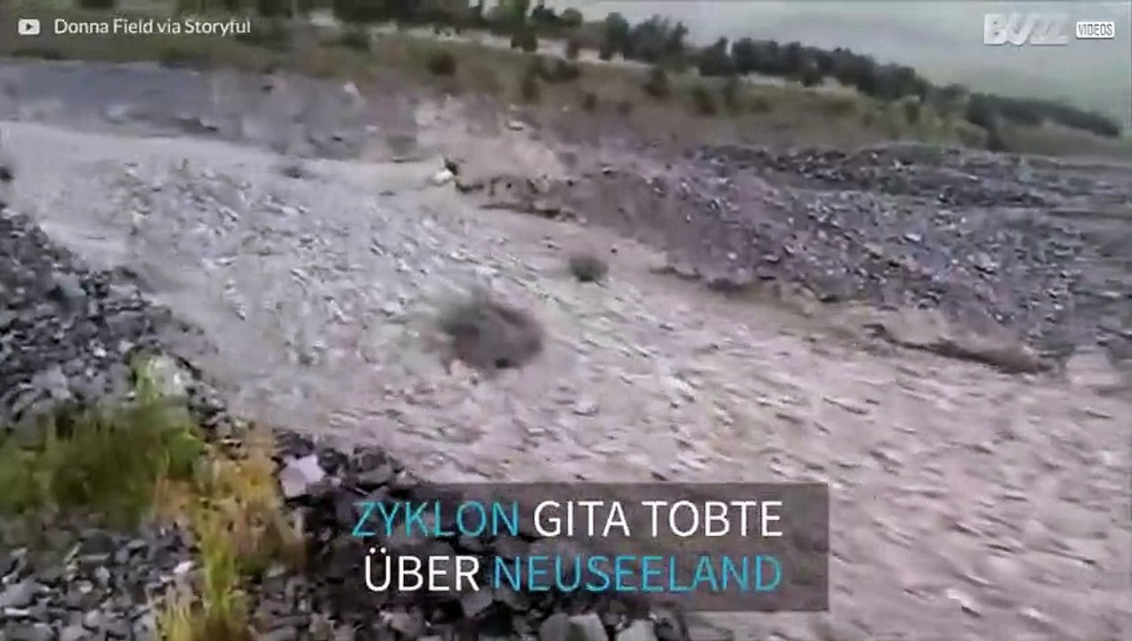 Heftiger Regen in Neuseeland reißt Felsen mit