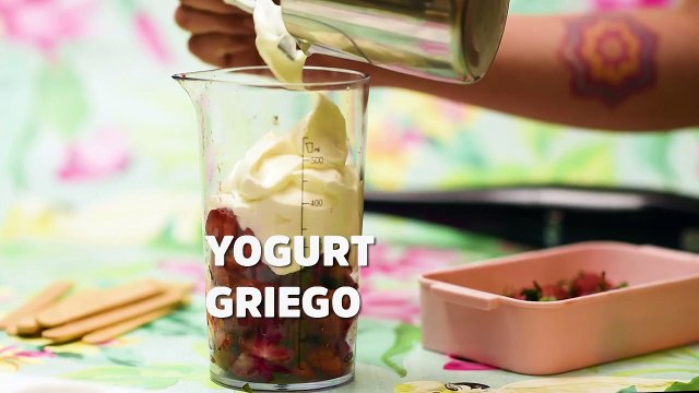 Aprende a preparar paletas heladas de fresa | #chilantojos | CHILANGO