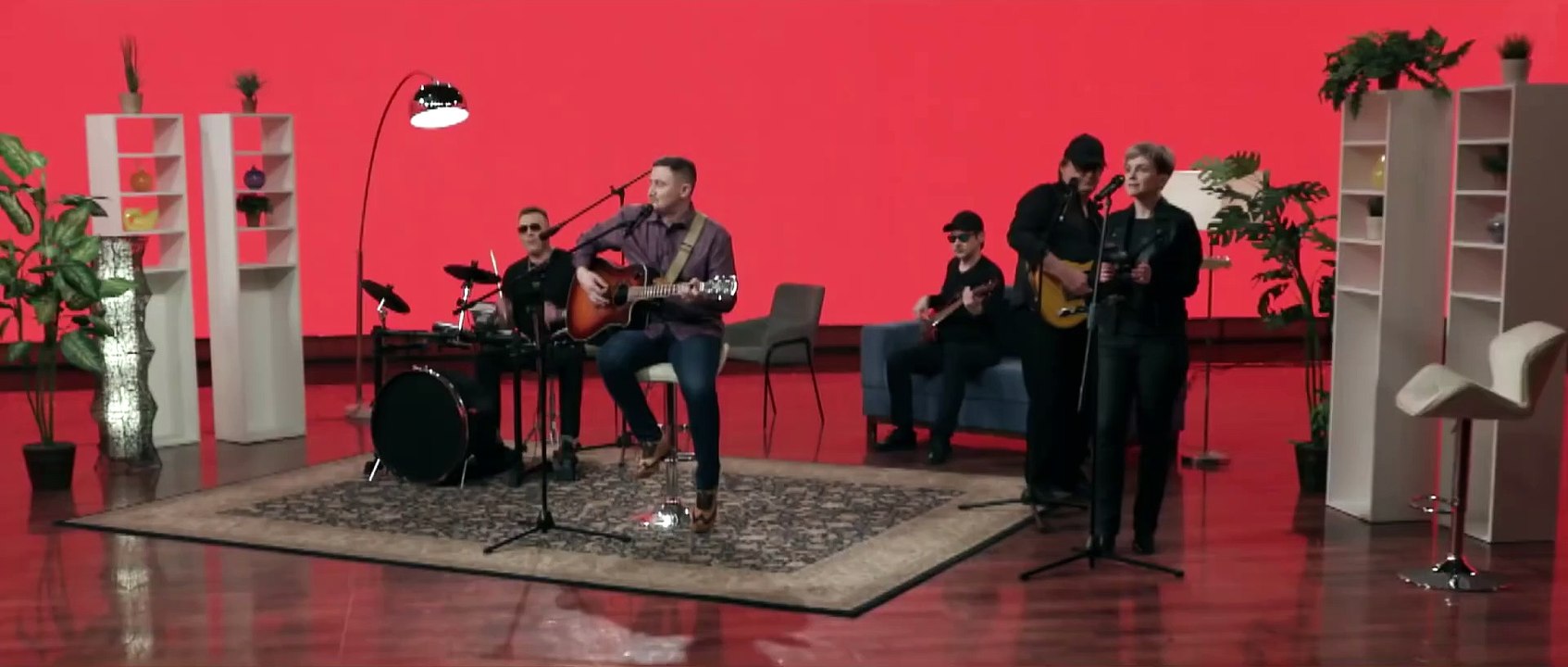 Eurovision 2021 : Galasy ZMesta chante "Ya Nauchu Tebya (I'll Teach You)" pour la Biélorussie