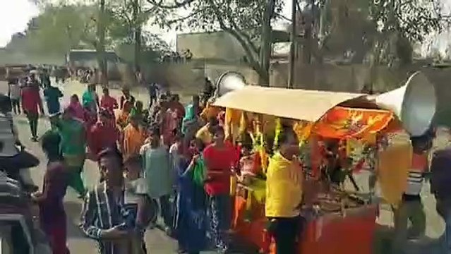 बड़े धूमधाम से निकली शिव बारात, हजारों की संख्या में उमड़े श्रद्धालु