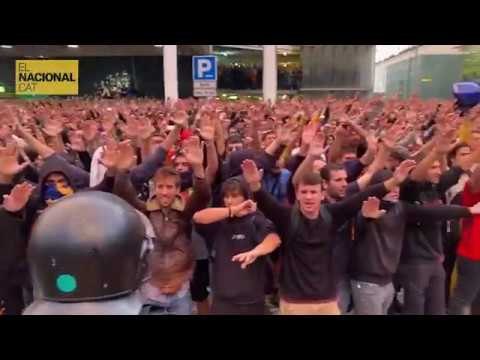 Crits a l'aeroport els carrers seran sempre nostres!