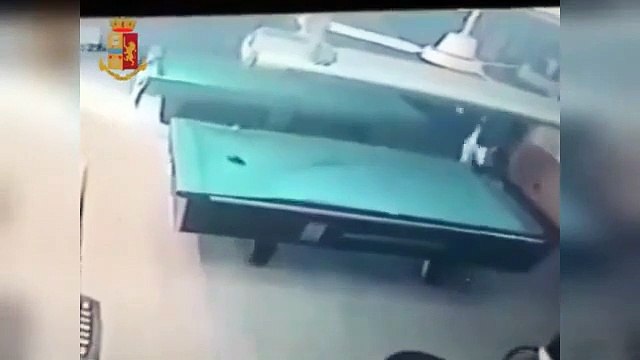 Milano - Nasconde droga nel biliardo di un bar arrestato spacciatore (11.03.21)
