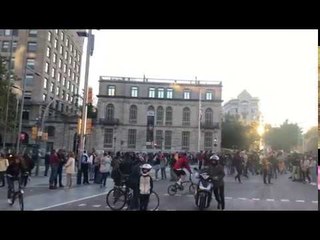 Els CDR es concentren a Jardinets de Gràcia abans d'anar a la delegació del govern espanyol