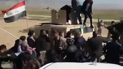 Sincar'a girmeye çalışan Irak ordusu, terör örgütü yanlılarının taşlı saldırısına uğradı