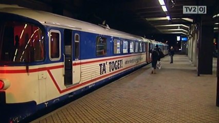 Télécharger la video: DSB tager over | DSB skal køre Odder-tog | Odderbanen | Midtjyske Jernbaner | 20-01-2011 | TV2 ØSTJYLLAND @ TV2 Danmark