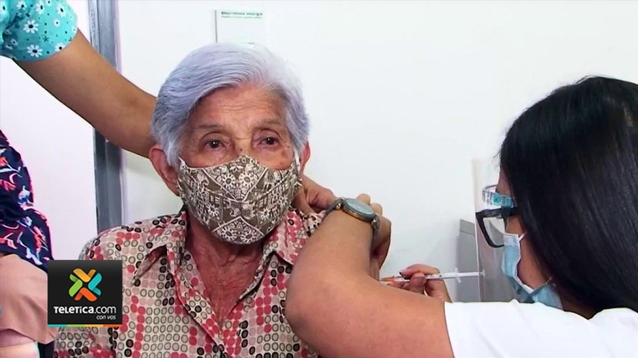 tn7-91251-adultos-mayores-ya-recibieron-vacuna-contra-covid-19-110321