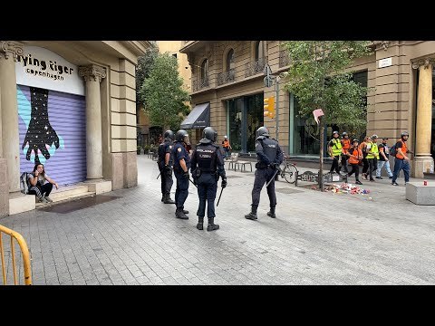 CARREGUES POLICIALS A VIA LAIETANA