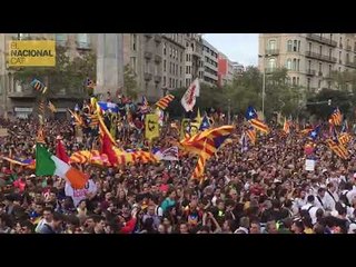 Ambient de la manifestació a Palau Robert