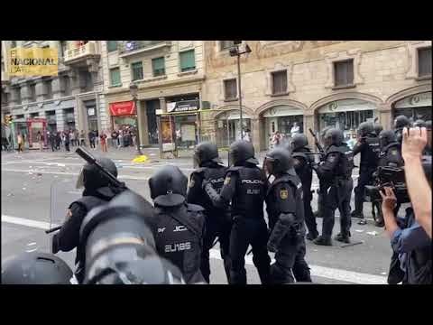 Cau policia ferit a Via Laietana