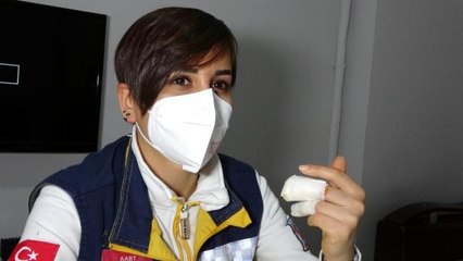 Hasta tarafından parmağı ısırılan sağlık personeli hastanelik oldu