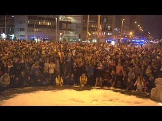Continua el vessament de Fairy a Plaça Espanya