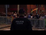 Crits de llibertat dels CDR a l'acte de Pedro Sánchez a Viladecans