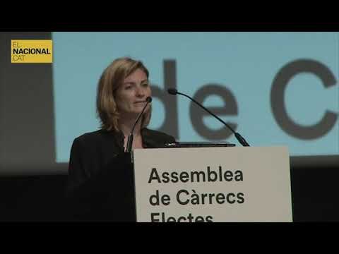 La diputada d'ERC Raquel Sans llegeix la carta de l'expresidenta del Parlament Carme Forcadell