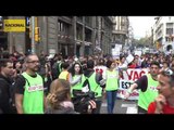 El Sindicat d’Estudiants fa un cordó entre els manifestants i la prefectura de Via Laietana
