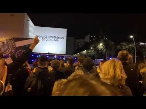 Els carrers seran sempre nostres , a la cassolada contra Felip VI