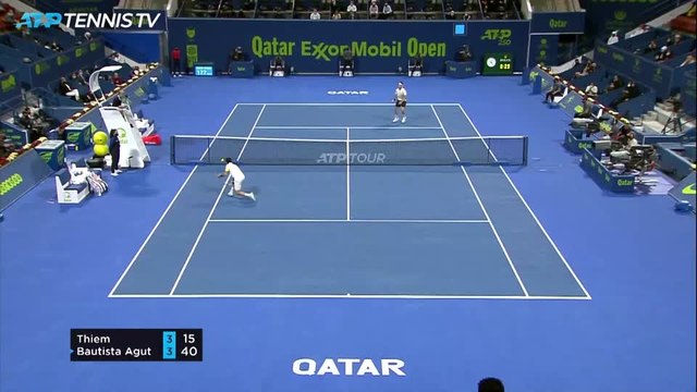 Bautista Agut knocks out top seed Thiem