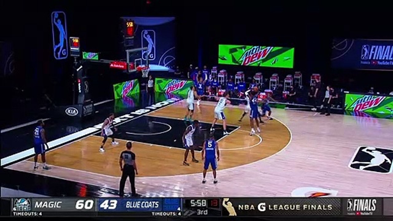 Rayjon Tucker slams it home