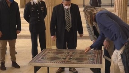 El mosaico perdido de Calígula vuelve al lago sagrado de Roma