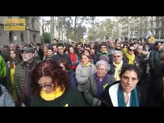 'L'estaca' cantada a Gran Via per Músics per la Llibertat