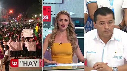 Varias personas se reúnen en el ingreso a Cotoca para pedir que se repita la votación