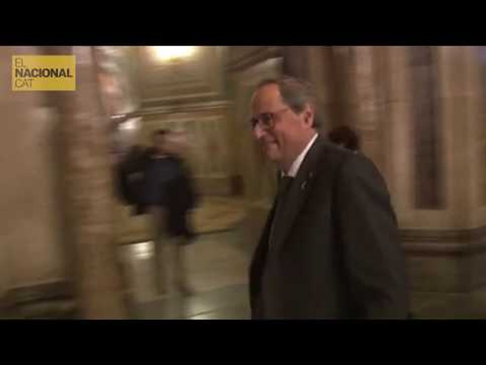 Sortida del president de la Generalitat i diversos consellers i diputats del ple del Parlament