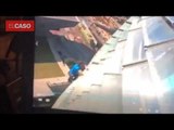 Los dos chicos que coronaron la torre Glòries (Barcelona ) para hacerse un selfie