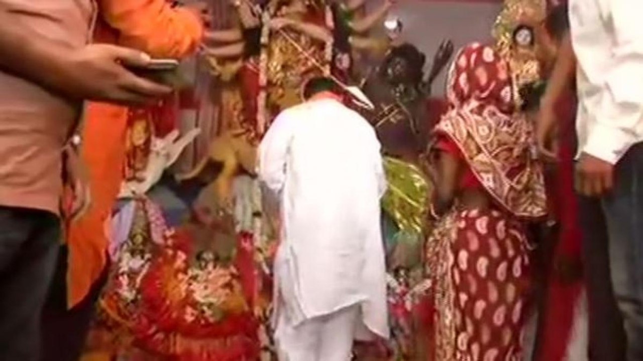 Suvendu Adhikari reaches Shinghabahini Mandir in Nandigram