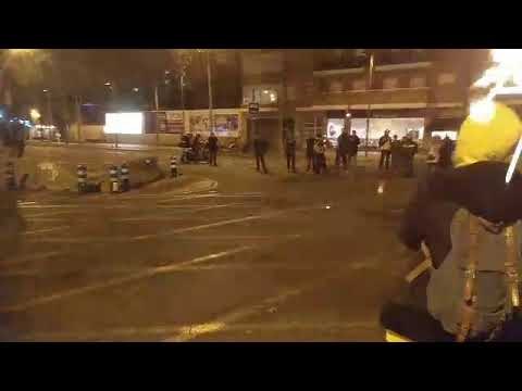 Traca a l'avinguda Meridiana per celebrar el 60è tall