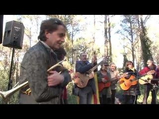 Canten a Forcadell des del bosc del Catllar, a escassos metres del seu mòdul
