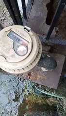 Metro ng tubig nasira...