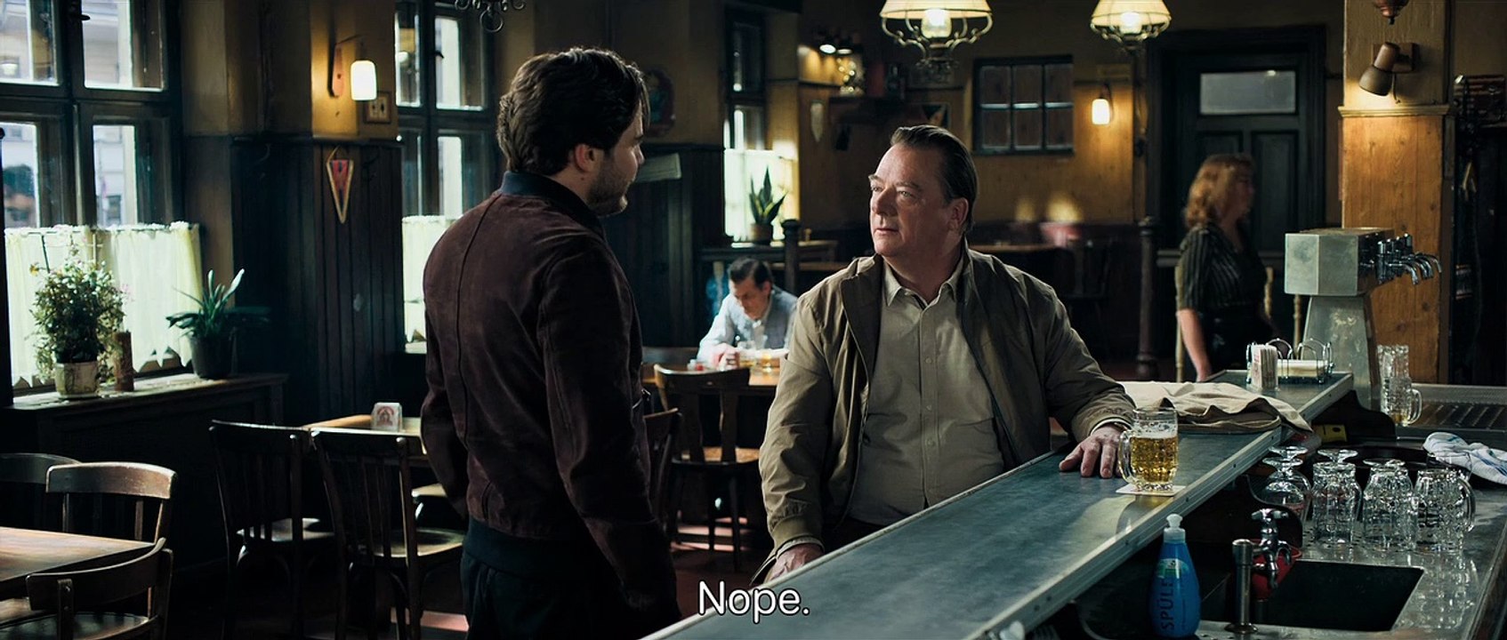 Nebenan Film - Clip mit Daniel Brühl und Peter Kurth