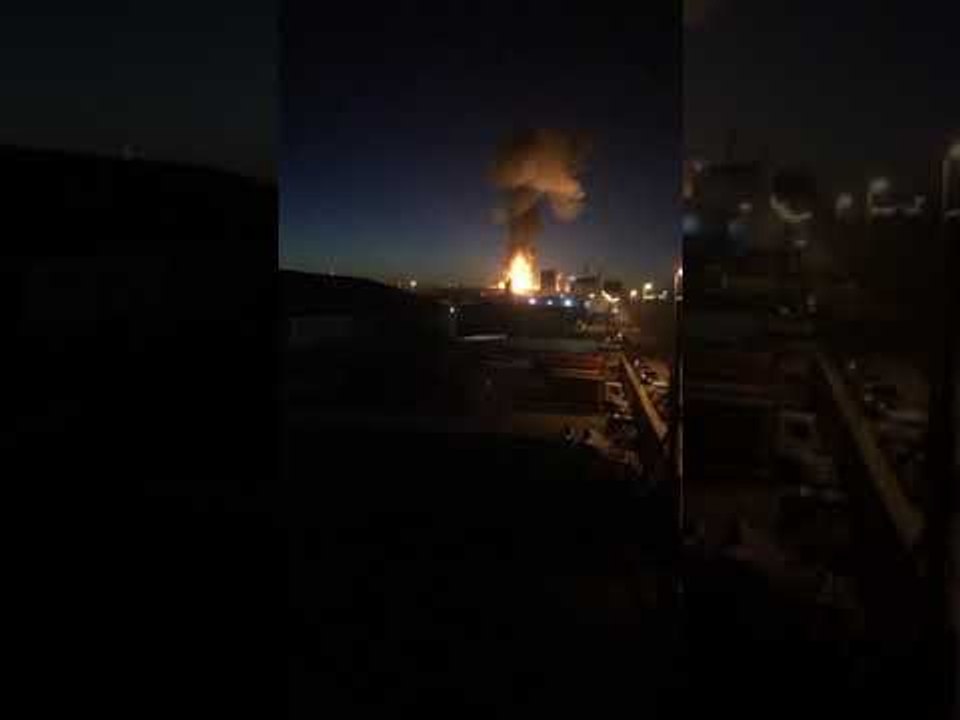 El moment de l'explosió de la petroquímica de Tarragona