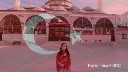 Cami imamları 7'den 70'e vatandaşlarla "İstiklal Marşı"nı seslendirdi