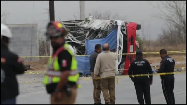 Fallecen 11 personas en un accidente de autobús en México
