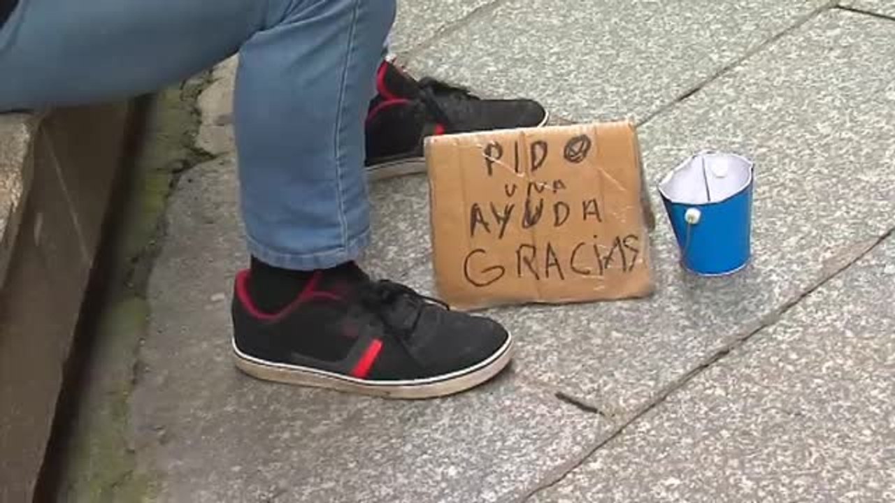 Voluntarios que ayudan a los más necesitados, que se han triplicado durante la pandemia