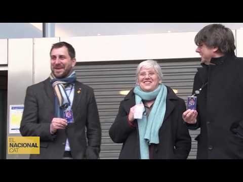 Clara Ponsatí surt de l'Eurocambra amb Puigdemont i Comín