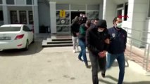 Son dakika haberleri | MERSİN 'Kazandıran borsa ilanı' yalanıyla dolandırıcılık yapan 4 kişiye gözaltı