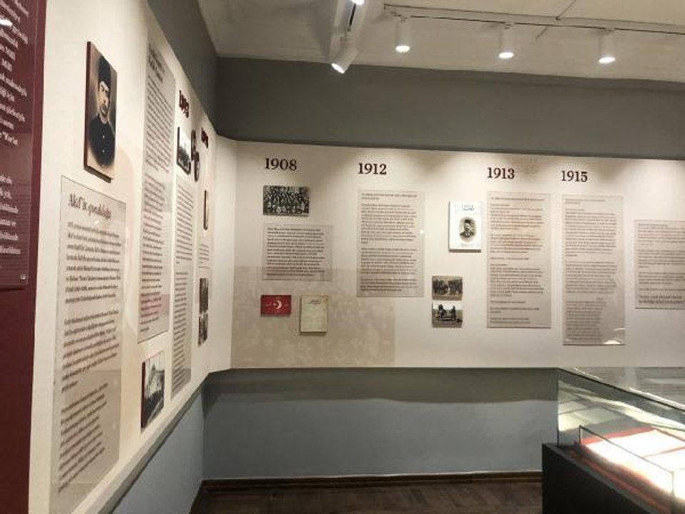 'MEHMET AKİF ERSOY HATIRA EVİ' BAKAN ERSOY'UN KATILIMIYLA ZİYARETE AÇILDI -1