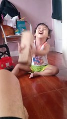 lakas ng tawa nya