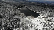 Gölcük Tabiat Parkı'nda muhteşem kar manzarası