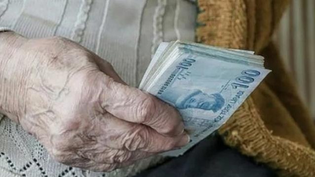 SGK, Anayasa Mahkemesi'nin kararını tanımadı! 65 yaş üstüne yaşlılık maaşı şoku