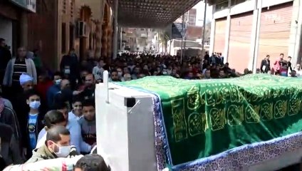 ربنا يرحمها.. الالاف يودعون الحاجه زينب