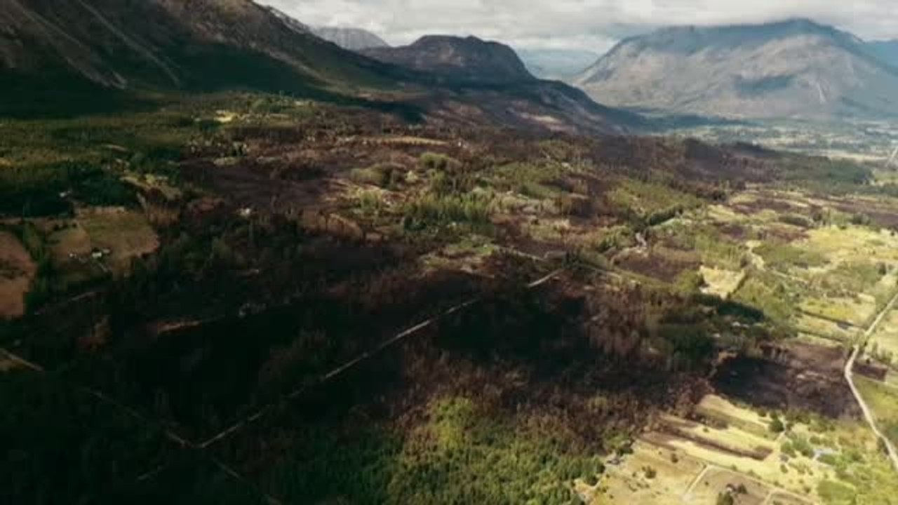 Decenas de desaparecidos en varios incendios en la Patagonia argentina