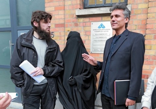 Interdiction du voile intégral en Suisse : le millionnaire algérien Rachid Nekkaz va payer les amendes des femmes verbalisées